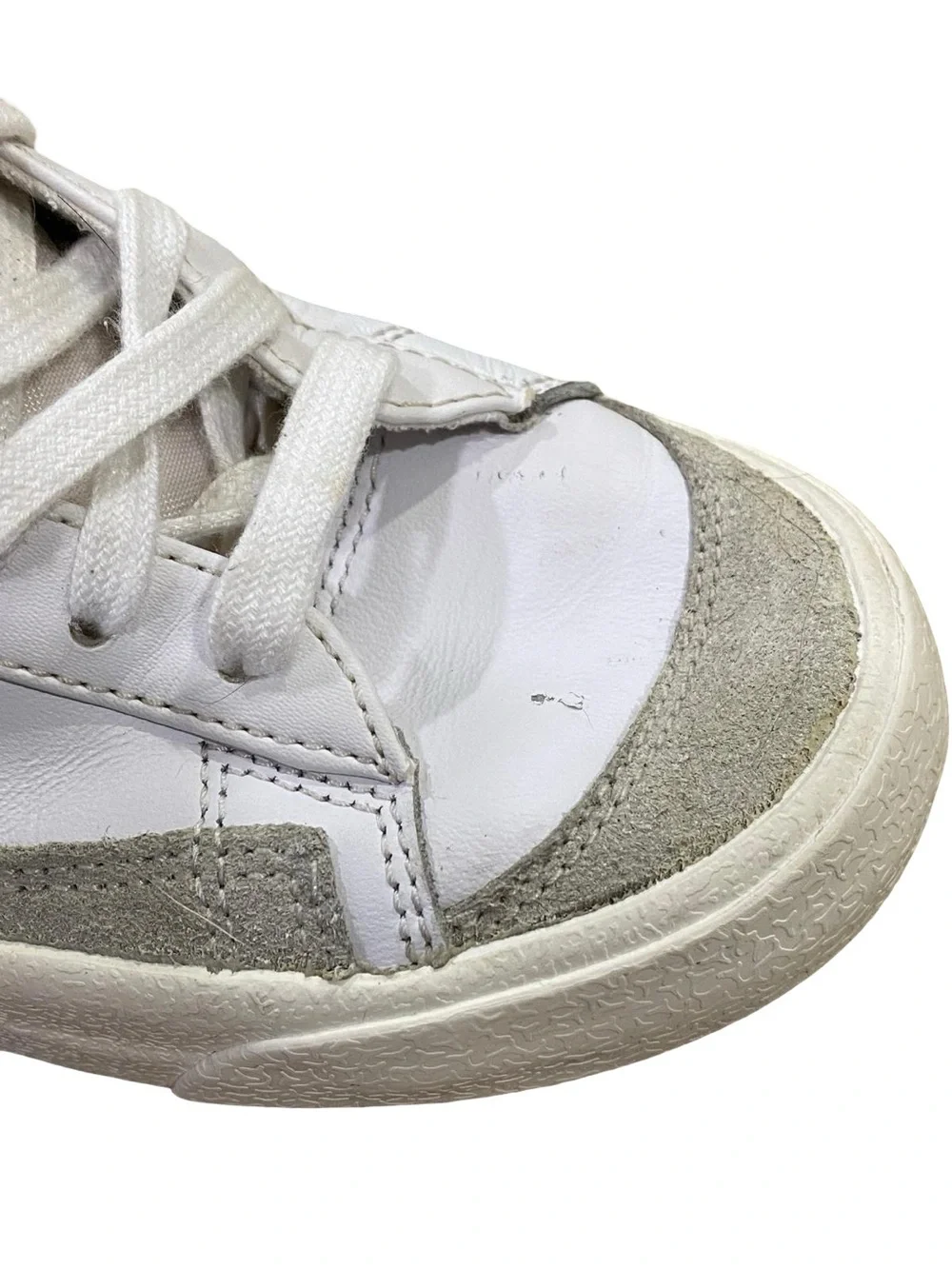 Nike Blazer Mid '77 Vintage White Black Mens Size 8.5 BQ6806-100 High Top